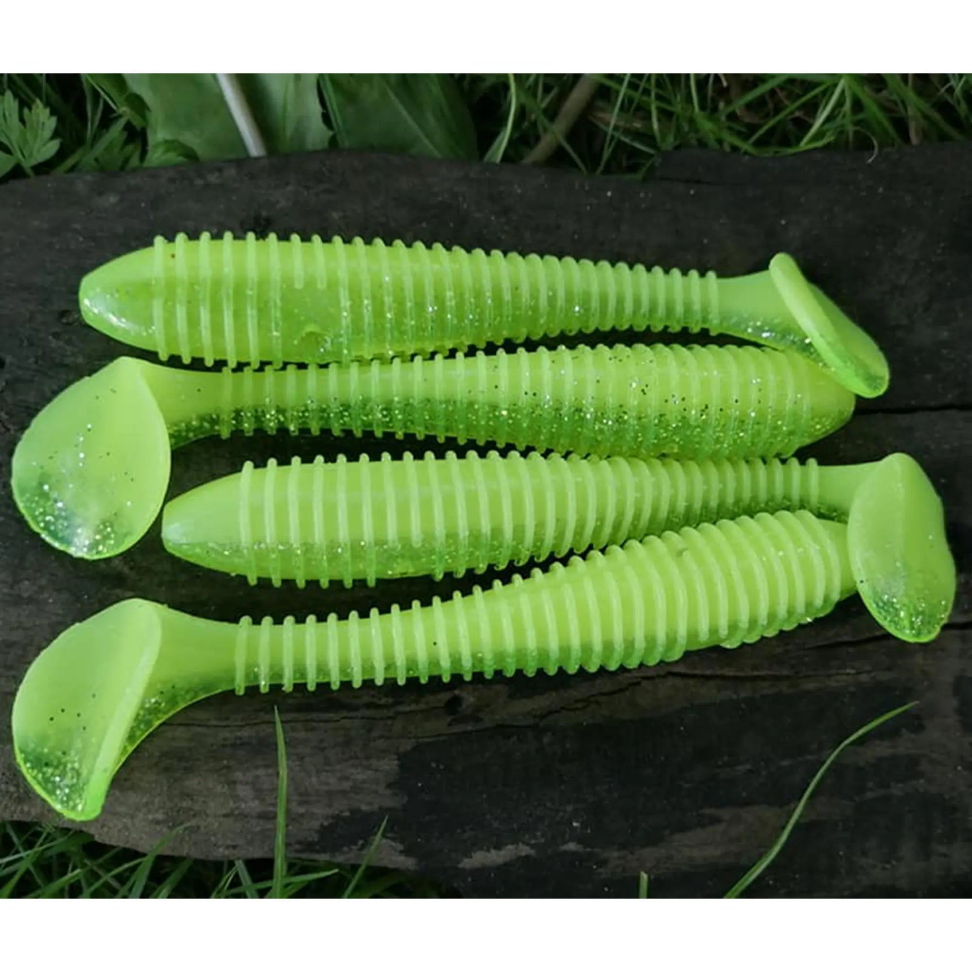 worm lure green yellow 100mm pike fishing